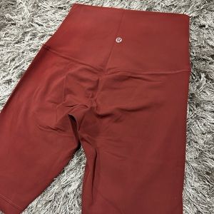 10 inch lululemon Align Shorts - 8